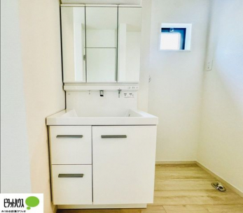 ʑEʏ@{Hʐ^Fg₷VvȐʉϑB̎xx͂n܂܂B