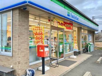 ���ӊ��@�t�@�~���[�}�[�g���R�����̂���X �k��4���B 290m