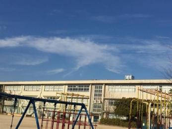 ���ӊ��@���ˎs���n�����w�Z �k��5���B 400m