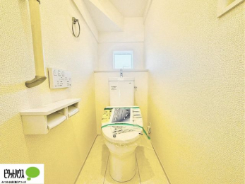 �g�C���@1�E2�K�E�H�V�����b�g�g�C�������B