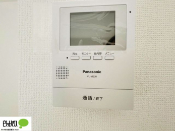 ̑@{Hʐ^FԂSTVj^[tC^[z