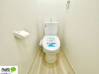 �g�C���@1�E2�K�E�H�V�����b�g�g�C�������B