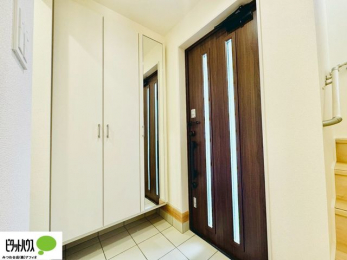 �@�V���[�Y�{�b�N�X�ɂ́A�g�����Ȃ݃`�F�b�N���ł���S�g�~���[�t���I