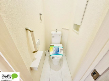 �g�C���@1�E2�K�E�H�V�����b�g�g�C�������B