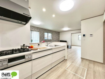 Lb`@ƑƂbȂyłJE^[Lb`B