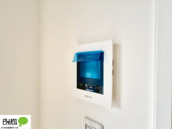 ���̑��@������Ԃ����S��TV���j�^�[�t���C���^�[�z��