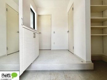 ց@V[Y{bNXɂ́AgȂ݃`FbNłSg~[tI