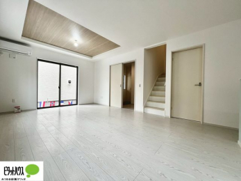 rO@LXkcjȊ傫ȃ\t@uĂfӏ܂ǂłˁB