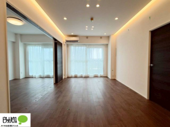 ���r���O�@�傫�ȑ�����ۓI�ȃ��r���O�́A�������邢��C�ɂ��Ă���܂��ˁB