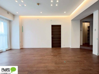 ���r���O�@���r���O����̓L�b�`���ɂ���}�}��p�p��������̂ŁA���q�l���V�񂾂�x�񂾂���S���ĉ߂������Ƃ��ł��܂��B