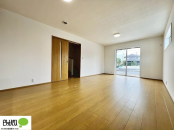 ̑@傫ȑۓIȃrÓA邢CɂĂ܂ˁB