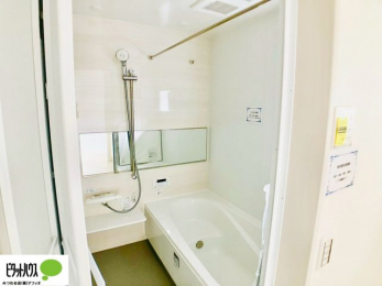 �����@�����̔�������Ă���闁���͍L�X�������B�x���͂��q�l�ƈꏏ�ɗV�тȂ������܂��ˁB