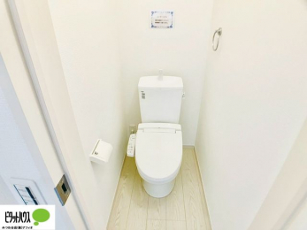 �g�C���@1�E2�K�E�H�V�����b�g�g�C�������B