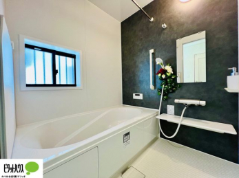 @{Hʐ^F1̔x̓͂qlƂ̃R~jP[V̏Ƃ