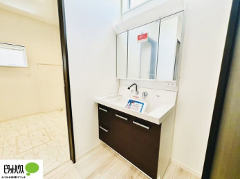 ���ʑ�E���ʏ��@�傫�ȋ��Ō��₷�����ʉ��ϑ�