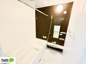 �����@�����������F���̗����ŁA1���̔��������������Ă��������B