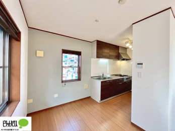 ���r���O�@�傫�ȑ�����ۓI�ȃ��r���O�́A�������邢��C�ɂ��Ă���܂��ˁB