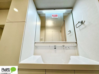 ���ʑ�E���ʏ��@�g���₷���V���v���Ȑ��ʉ��ϑ�B�����̎x�x�͂�������n�܂�܂��B