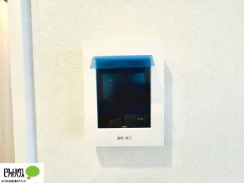 ���̑��@������Ԃ����S��TV���j�^�[�t���C���^�[�z��