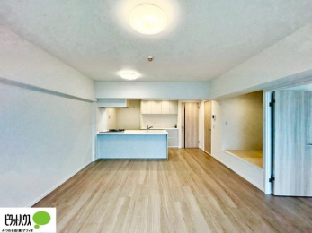 ���r���O�@�L�X�k�c�j�I����̑傫�ȃ\�t�@��u���Ă������f��ӏ܂��ǂ��ł��ˁB