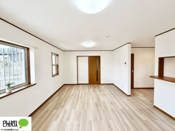 ���r���O�@���r���O����̓L�b�`���ɂ���}�}��p�p��������̂ŁA���q�l���V�񂾂�x�񂾂���S���ĉ߂������Ƃ��ł��܂��B