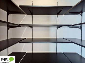 ���ց@�A�E�g�h�A�p�i��x�r�[�J�[�A�K�[�f�j���O�̓���Ȃǂ����[���Ă����̂ɂ��֗��ȃV���[�Y�C���N���[�N