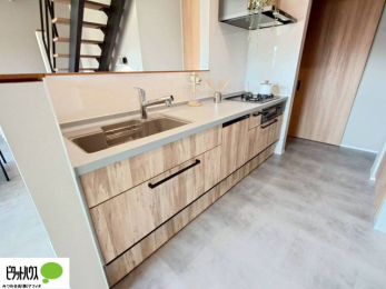 �L�b�`���@�Ƒ��Ƃ��b���Ȃ���y���������ł���J�E���^�[�L�b�`��