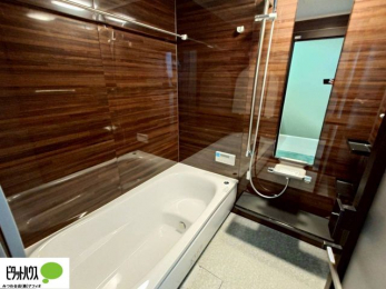 �����@�����������F���̗����ŁA1���̔��������������Ă��������B