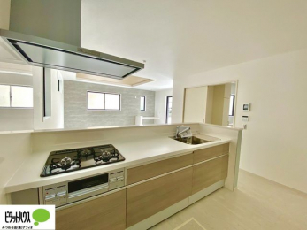 Lb`@VzȂł͂̃sJsJ̃Lb`͖̂yĂ܂ˁB