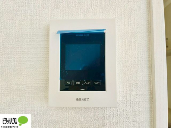 ���̑��@������Ԃ����S��TV���j�^�[�t���C���^�[�z��