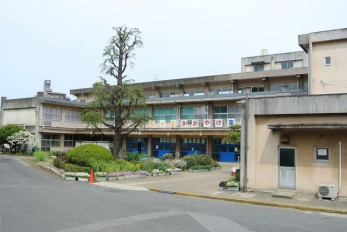 ���ӊ��@��t�s���瑐�䓌���w�Z �k��5���B 400m