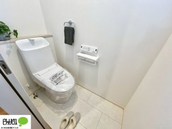 �g�C���@�E�H�V�����b�g�g�C�������B