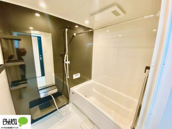 �����@1���̔�����������x���̓��͂��q�l�Ƃ̃R�~���j�P�[�V�����̏�Ƃ���