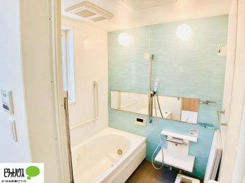 �����@�����̔�������Ă����o�X���[���͍L�X�������B�x���͂��q�l�ƈꏏ�ɗV�тȂ������܂��ˁB