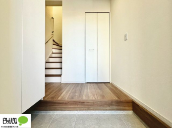 �@�Ƒ��݂�Ȃ̌C�������Ղ���[�ł���V���[�Y�{�b�N�X�B