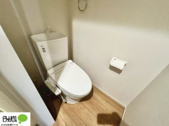 �g�C���@1�E2�K�E�H�V�����b�g�g�C�������B