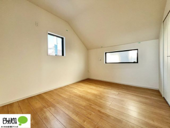 ���̑����ρ@2�ʍ̌��Ŗ��邭�A���ʂ��̗ǂ��������ł��B