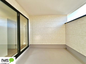 �o���R�j�[�@�v���C�o�V�[���������Ɍ�������₷���n�C�E�H�[���o���R�j�[�B