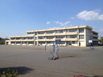 ���ӊ��@��t�s����ŏ��w�Z �k��8���B 600m