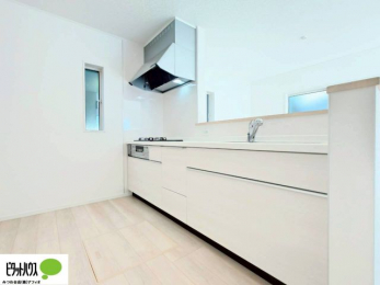 �L�b�`���@�V�z�Ȃ�ł͂̃s�J�s�J�̃L�b�`���͖����̂��������y�������Ă���܂��ˁB