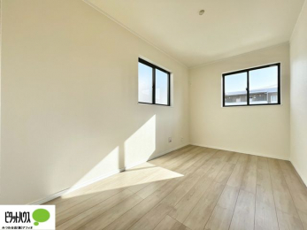 ���̑����ρ@2�ʍ̌��Ŗ��邭�A���ʂ��̗ǂ��������ł��B