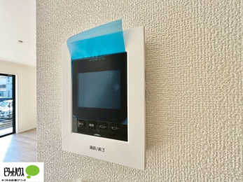 ���̑��@������Ԃ����S��TV���j�^�[�t���C���^�[�z��