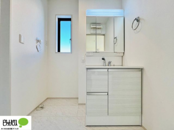 ���ʑ�E���ʏ��@�{�H��ʐ^�@�g���₷���V���v���Ȑ��ʉ��ϑ�B�����̎x�x�͂�������n�܂�܂��B