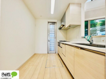 �L�b�`���@�Ƒ��Ƃ��b���Ȃ���y���������ł���J�E���^�[�L�b�`��