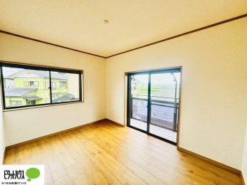 �q�������@2�ʍ̌��Ŗ��邭�A���ʂ��̗ǂ��������ł��B