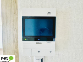 ���̑��@������Ԃ����S��TV���j�^�[�t���C���^�[�z��