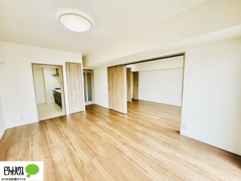 ���r���O�@�Ƒ��݂�Ȃł̂�т芰���܂�