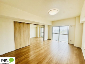 ���r���O�@�傫�ȑ�����ۓI�ȃ��r���O�́A�������邢��C�ɂ��Ă���܂��ˁB