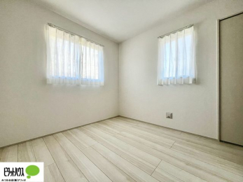 ���̑����ρ@2�ʍ̌��Ŗ��邭�A���ʂ��̗ǂ��������ł��B