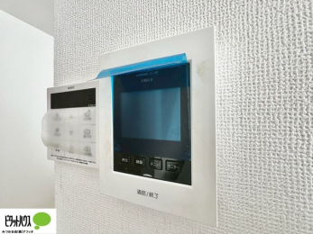 ���̑��@������Ԃ����S��TV���j�^�[�t���C���^�[�z��